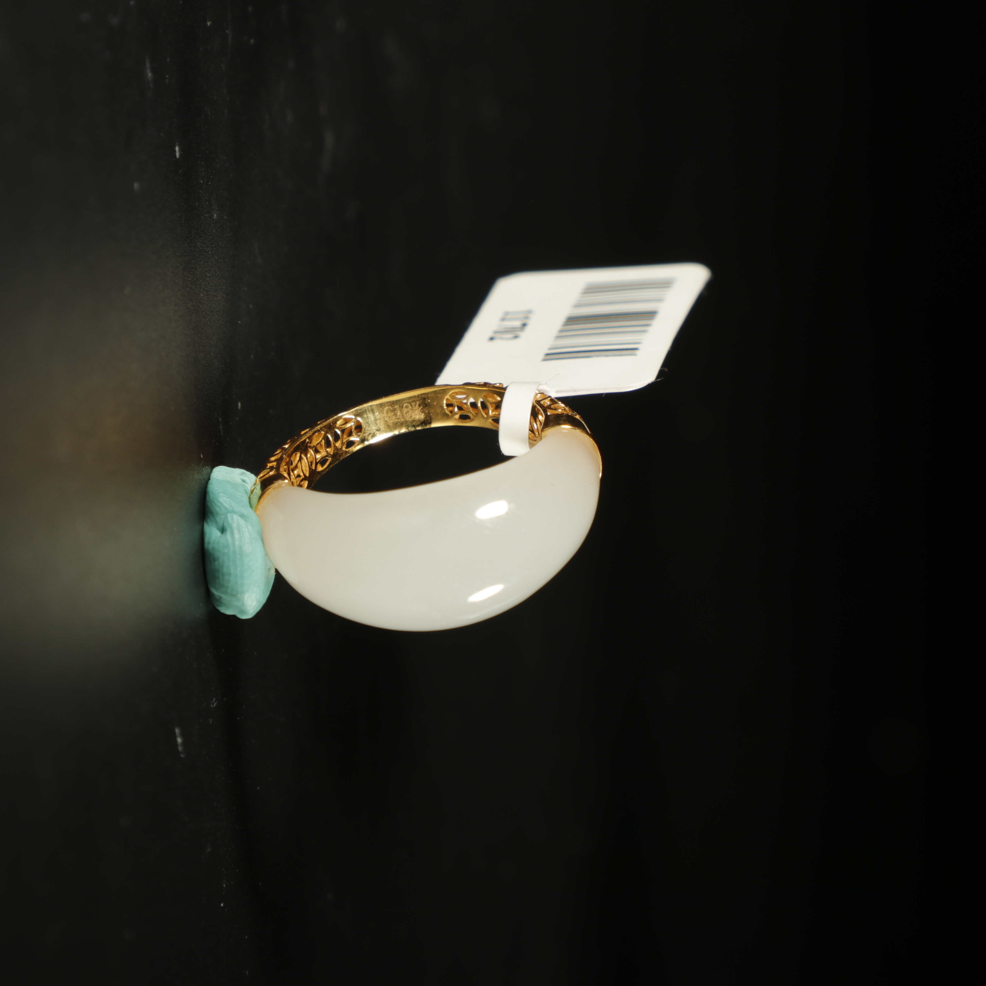 lot8833 和田玉白玉戒子/云南典藏