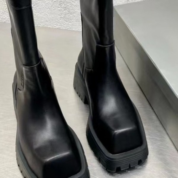 X2022011V  黑色中筒靴