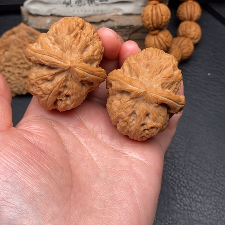 桃核把件尺寸42驴打滚