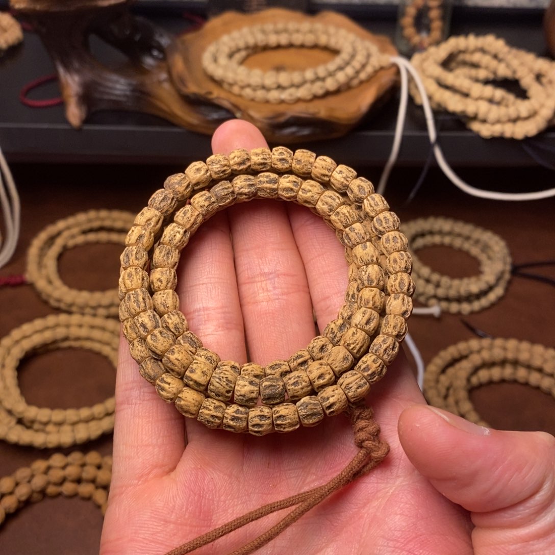 柏香籽/百香籽手串M***.