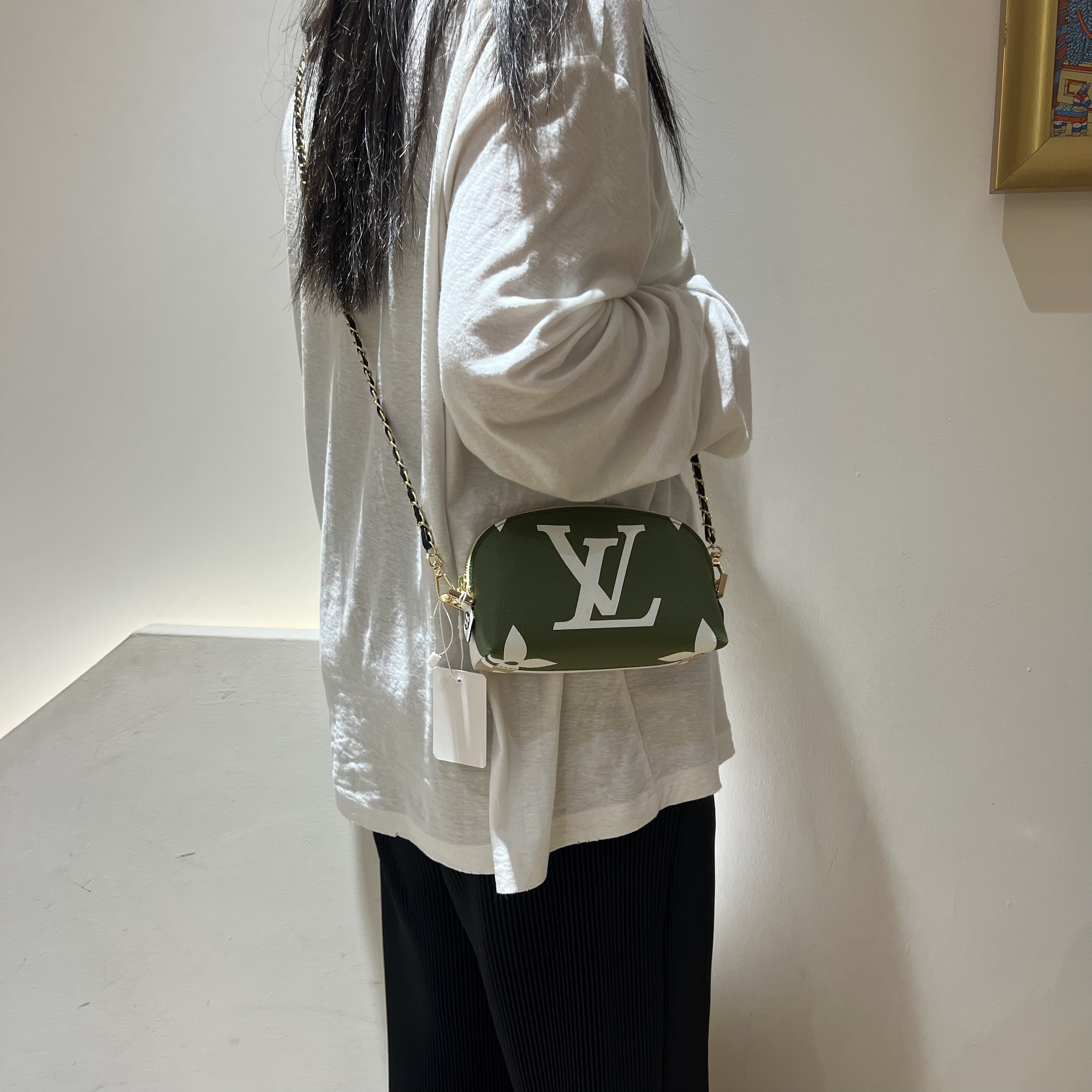 95新 LouisVuitton/路易威登 御古屋/97366/手拿贝壳 芯片
