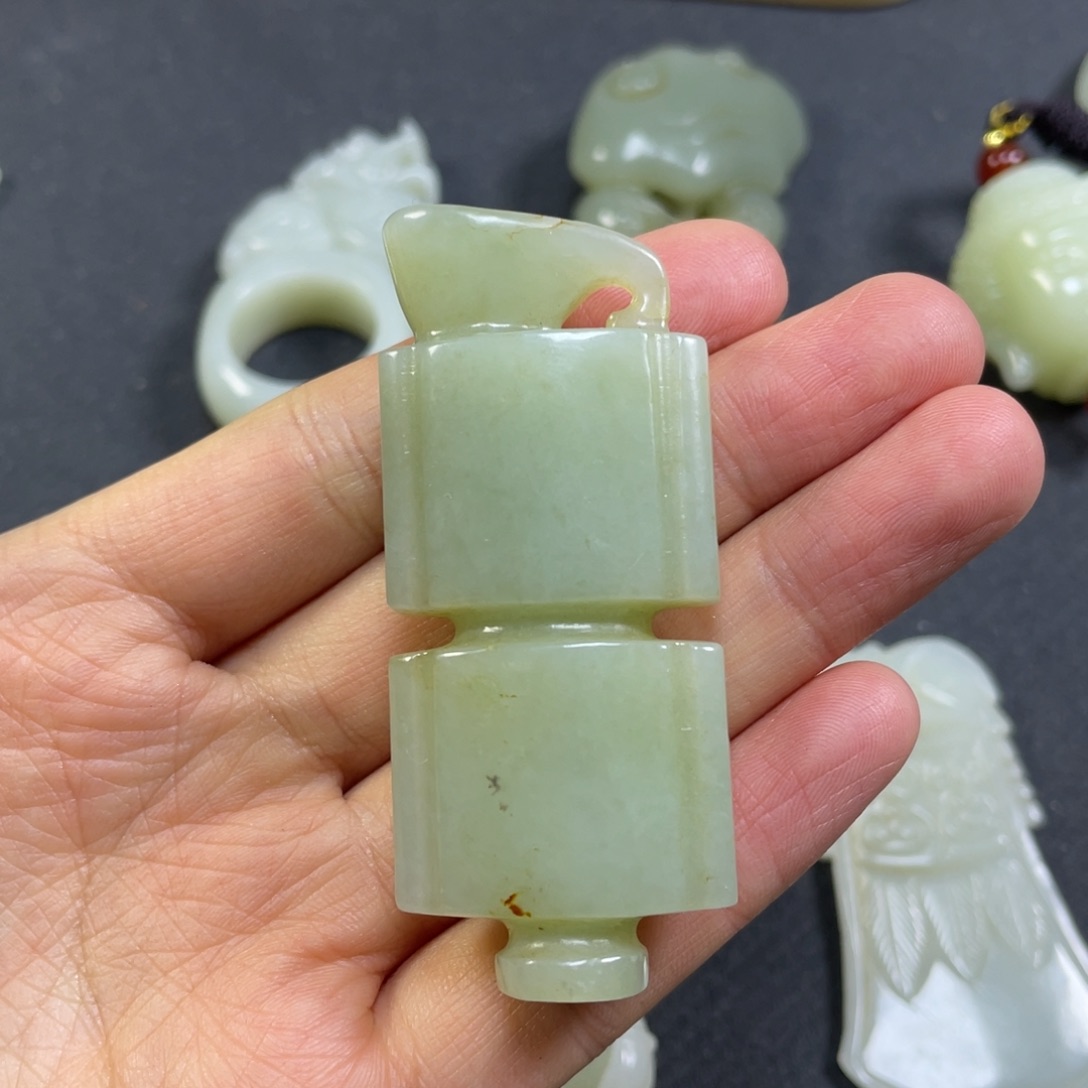 海***翔和田玉未镶嵌颈饰