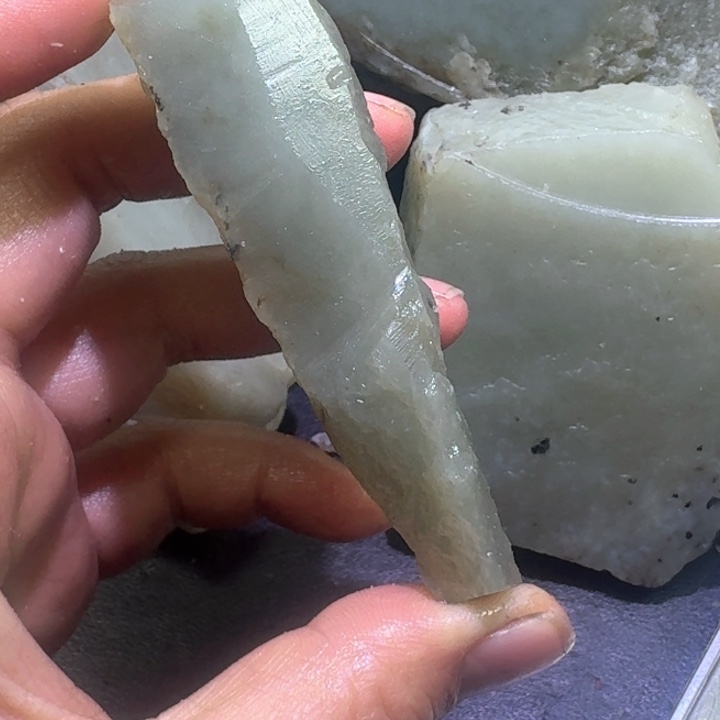 和田玉未镶嵌珠宝半成品