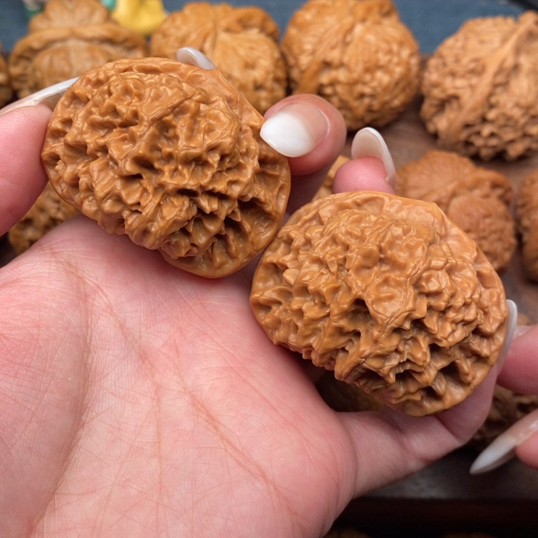 文玩核桃把件精配矮桩官帽47