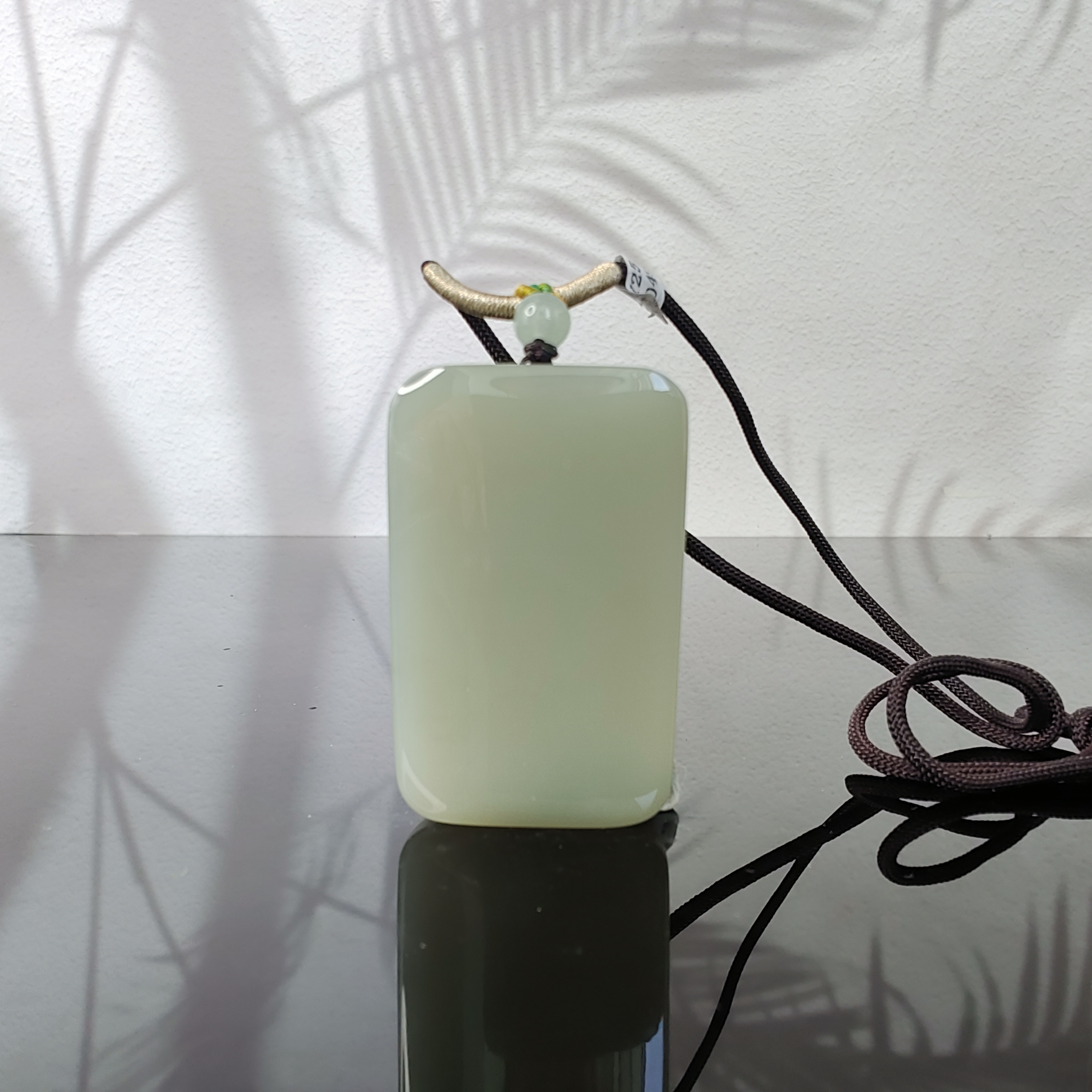 J和田玉无事牌吊坠4996