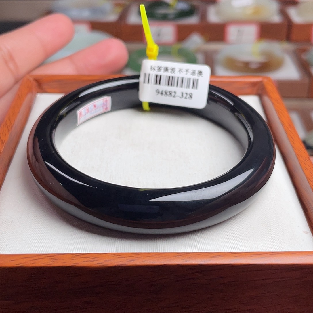 【闪购商品】和田玉未镶嵌手镯60