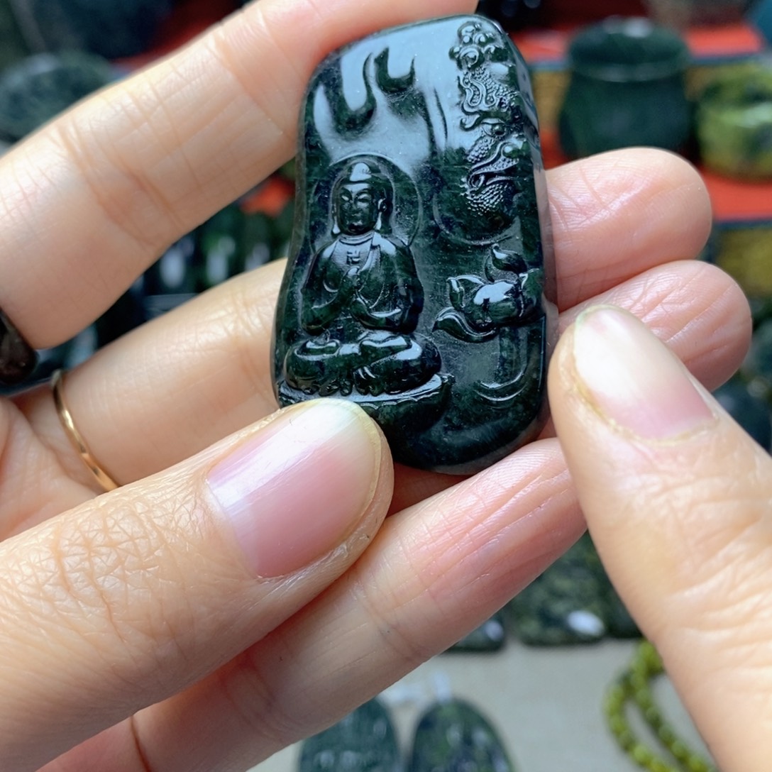 黄***问蛇纹石玉未镶嵌药王石