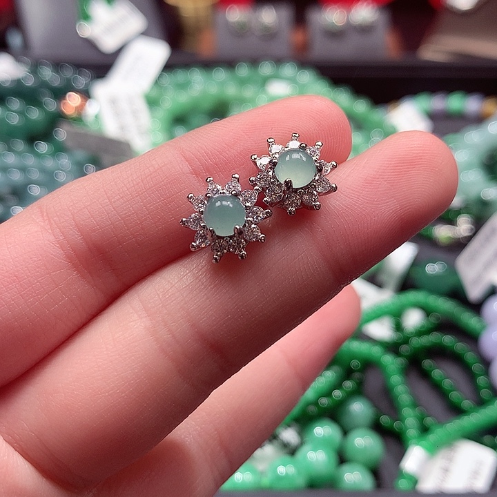 翡翠手链未镶嵌翡翠