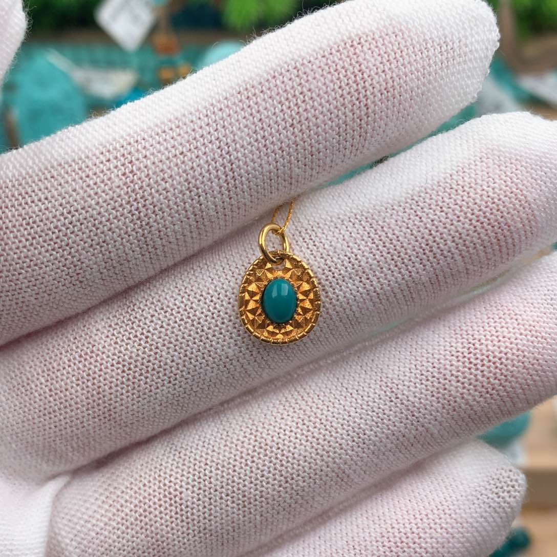 绿松石配饰18K金镶嵌