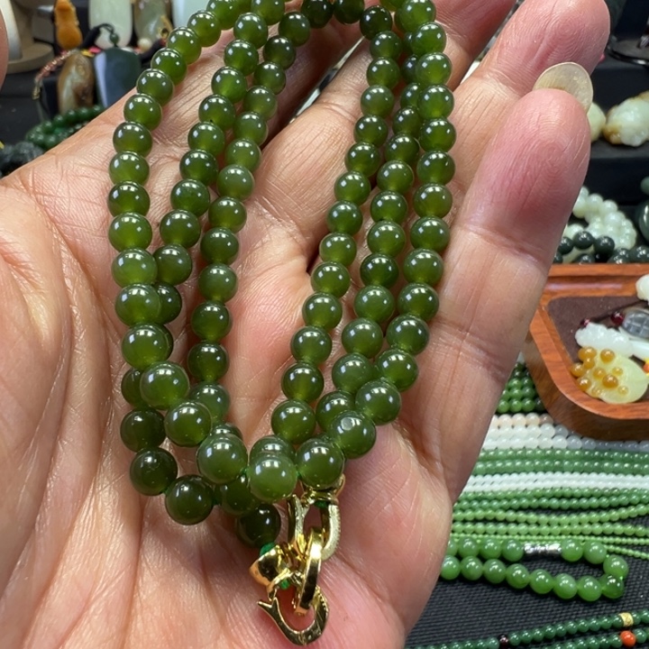 和田玉未镶嵌项链