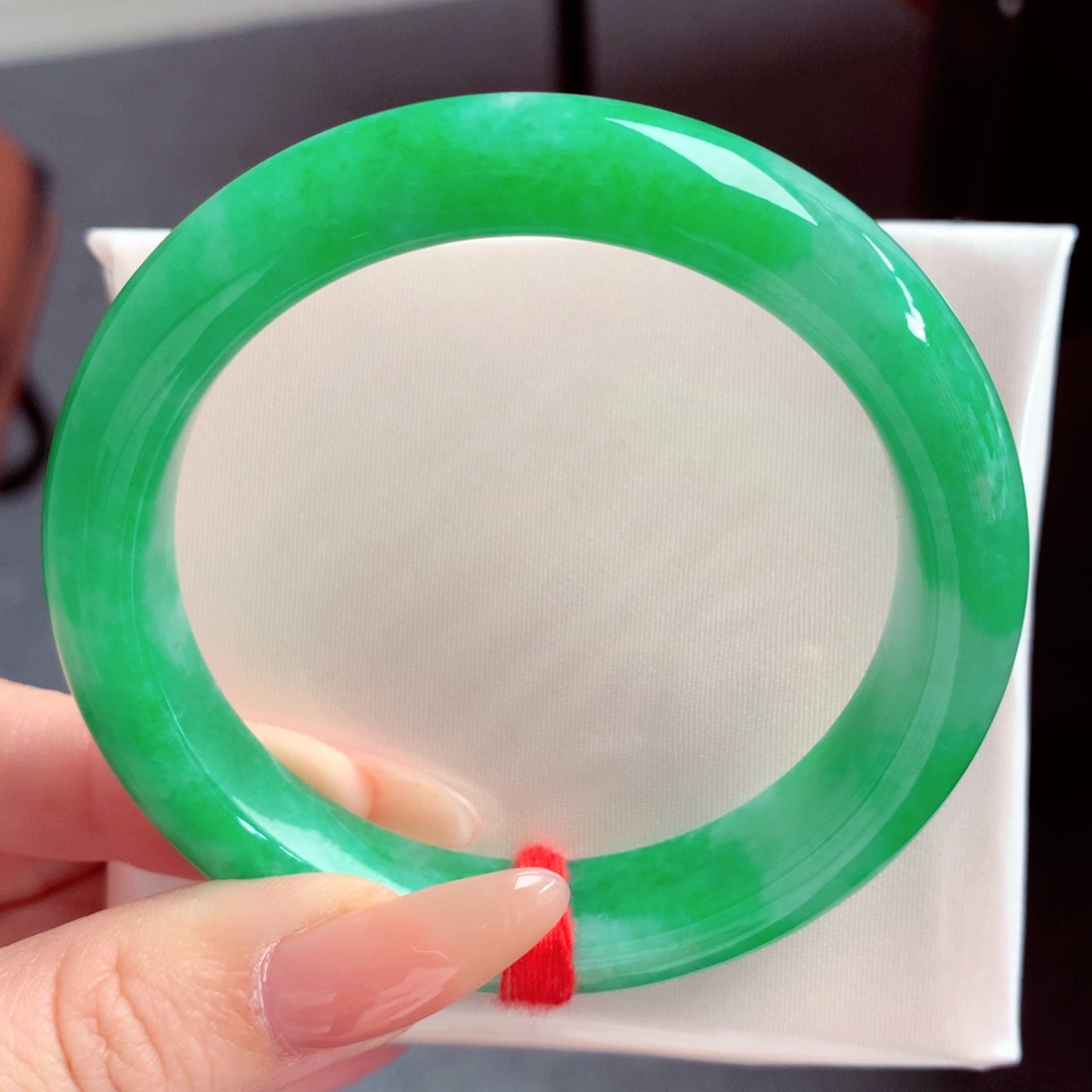 翡翠未镶嵌手镯翡翠