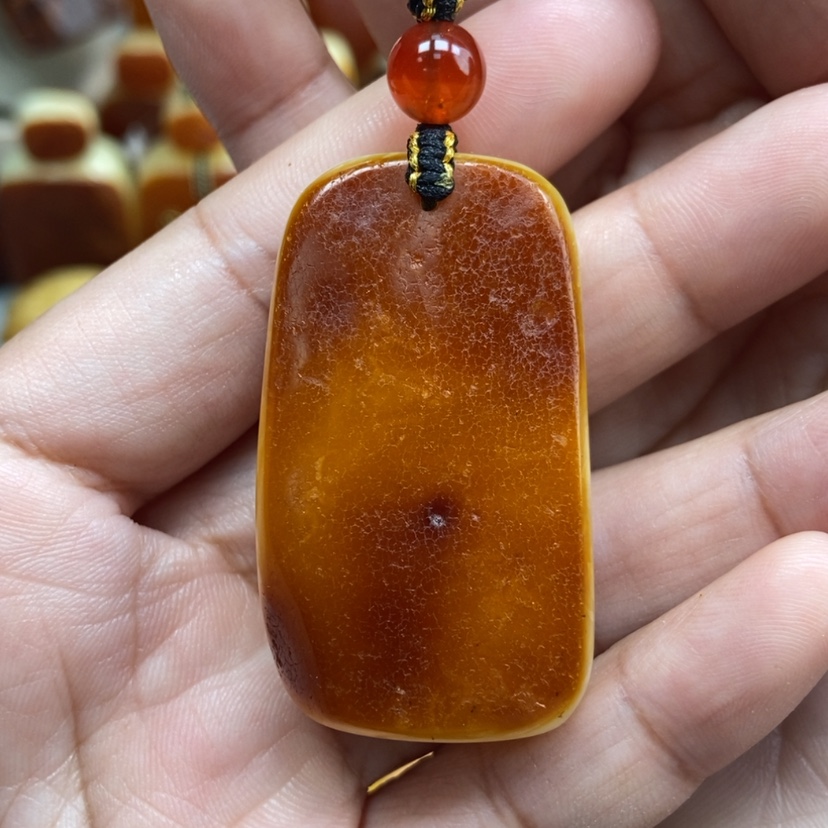 【闪购商品】琥珀颈饰未镶嵌