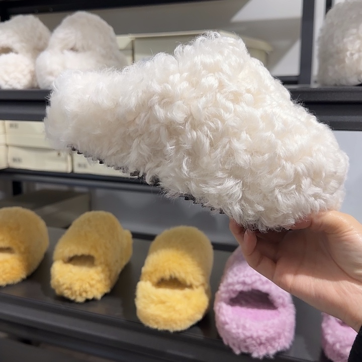 套趾款37白色卷毛包脚