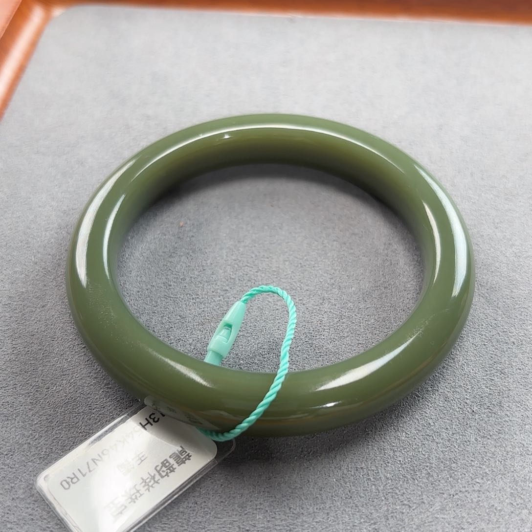 和田玉手镯57.5未镶嵌