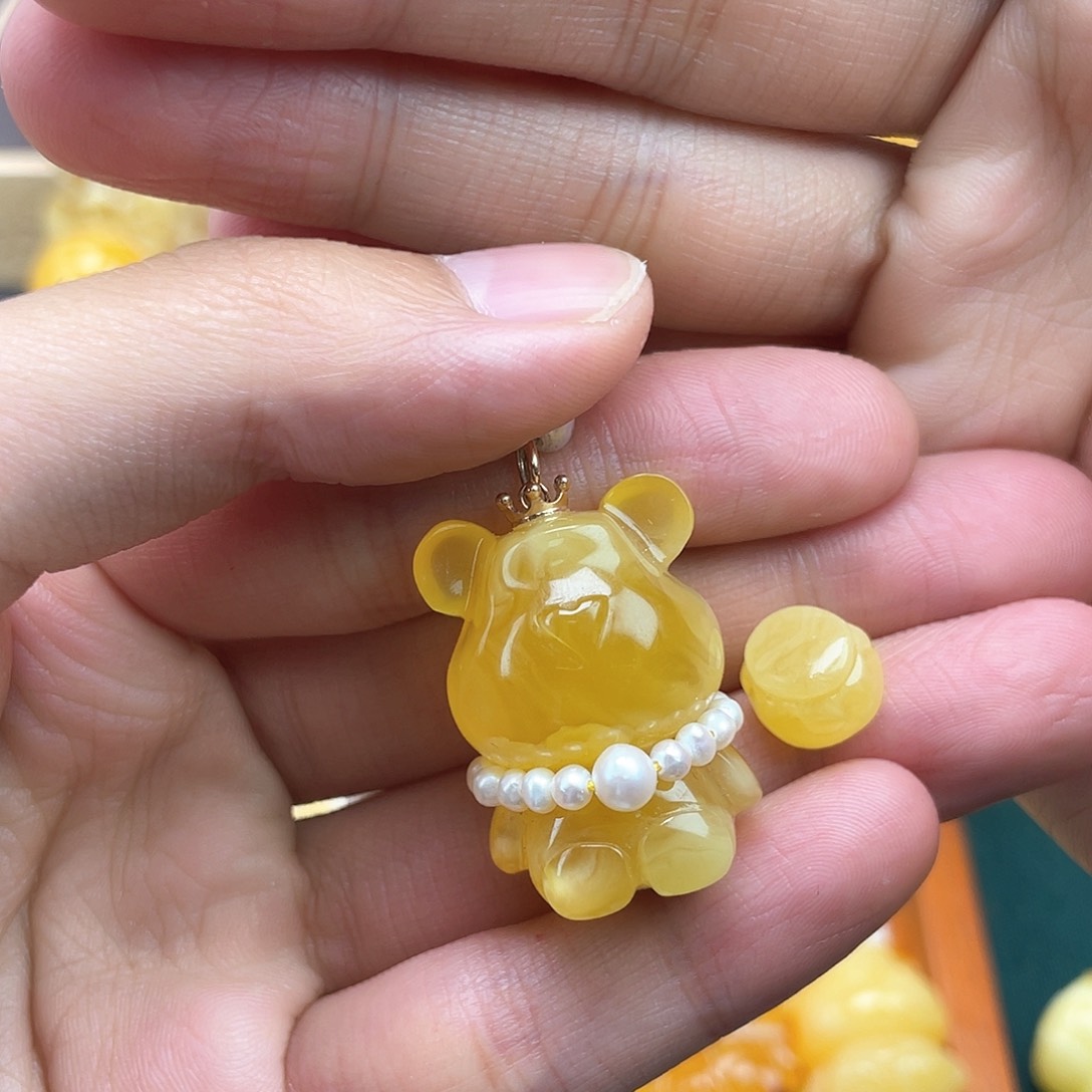 琥珀裸石未镶嵌M****?蜜蜡