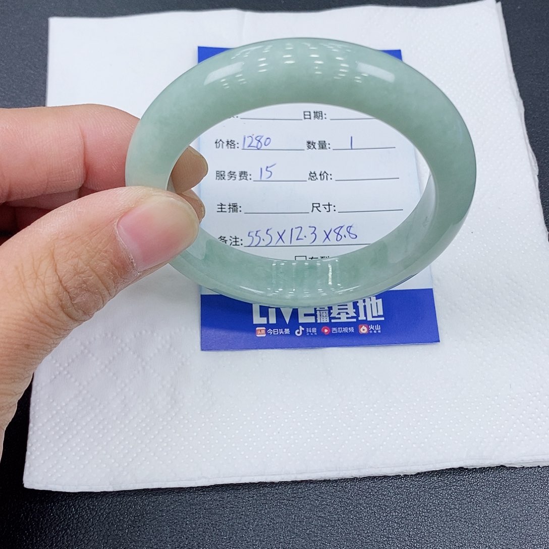 翡翠手镯未镶嵌天然缅甸a货翡翠手镯