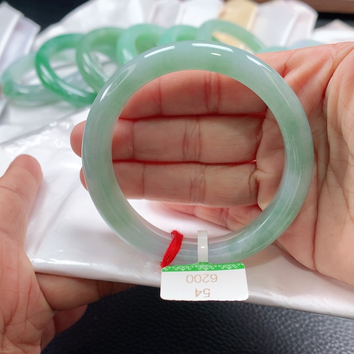 翡翠手镯未镶嵌54544453