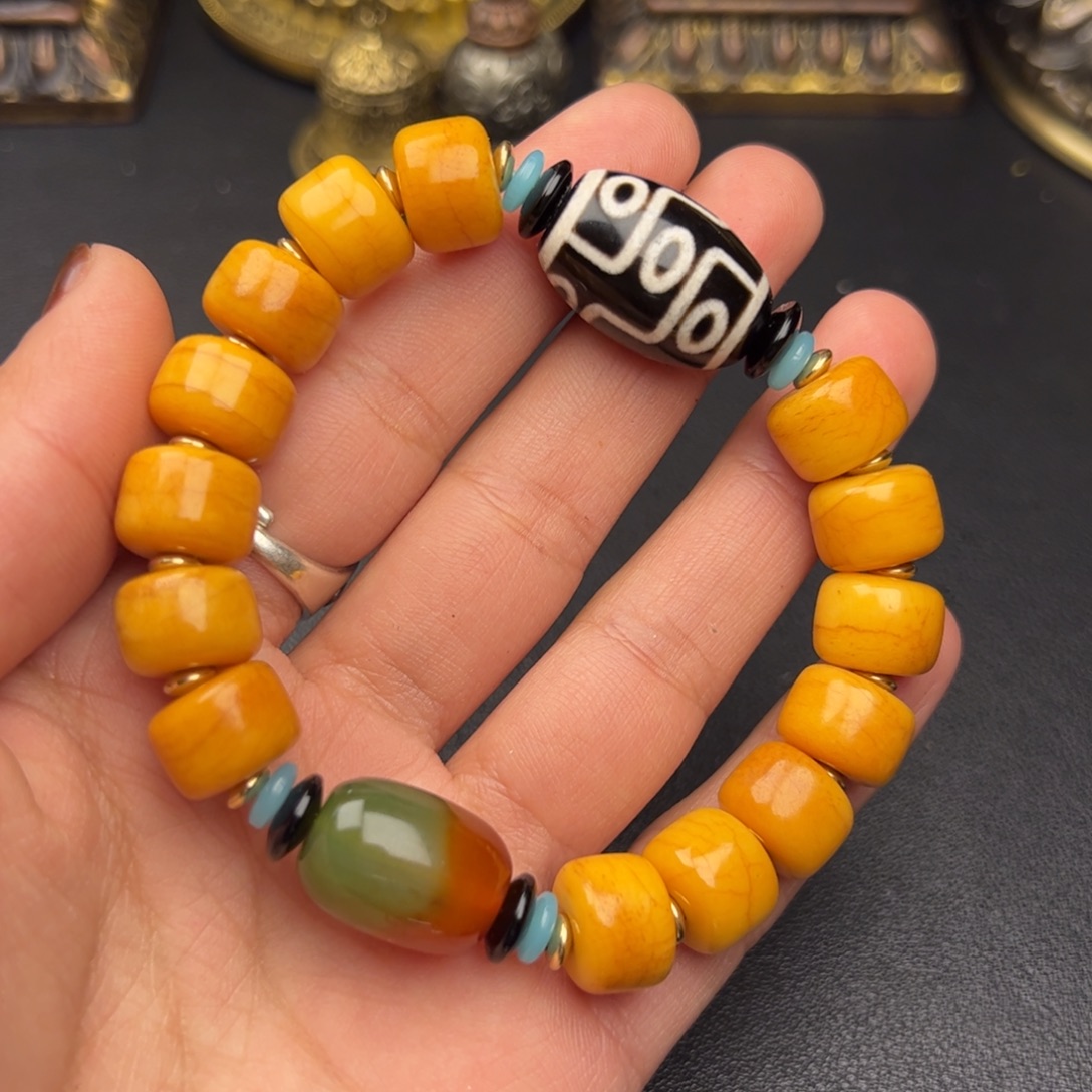 拿***铁泥塑藏式风格小配饰