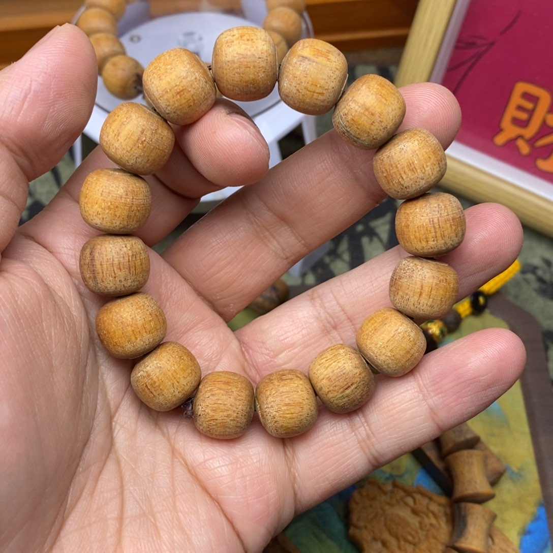贡木贡木手串1.3*1.4老型珠