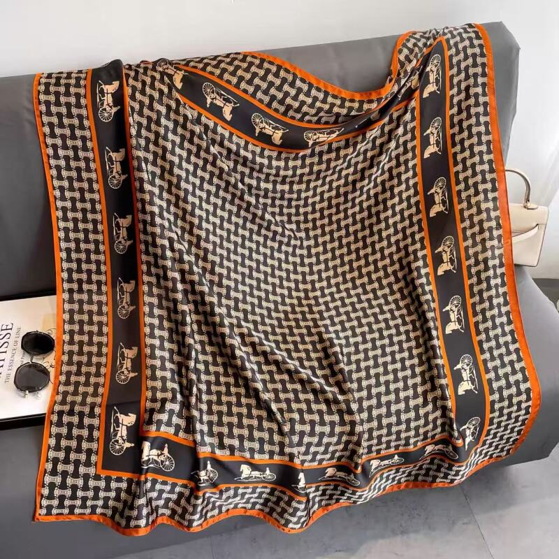 A063【橙边马车】70*70 左右 布料