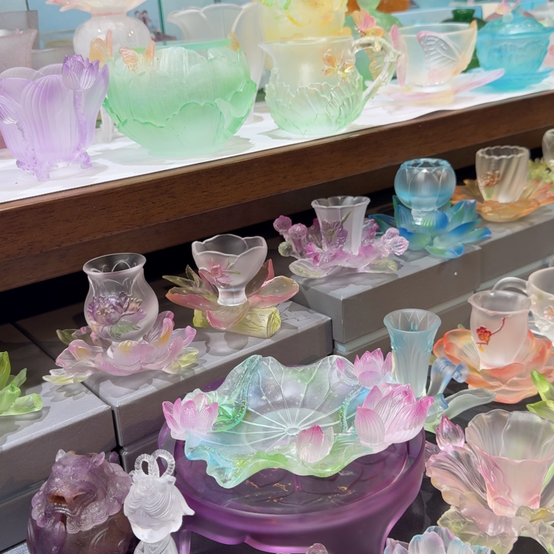 s***w心缘堂琉璃荷花壶承