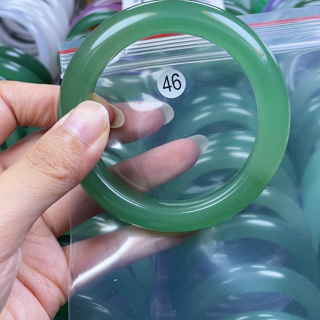 【闪购商品】未镶嵌手镯石英岩玉5960