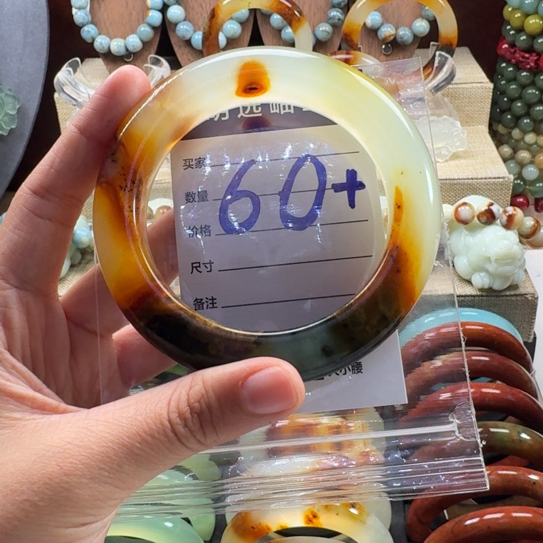 蛇纹石玉未镶嵌手镯036