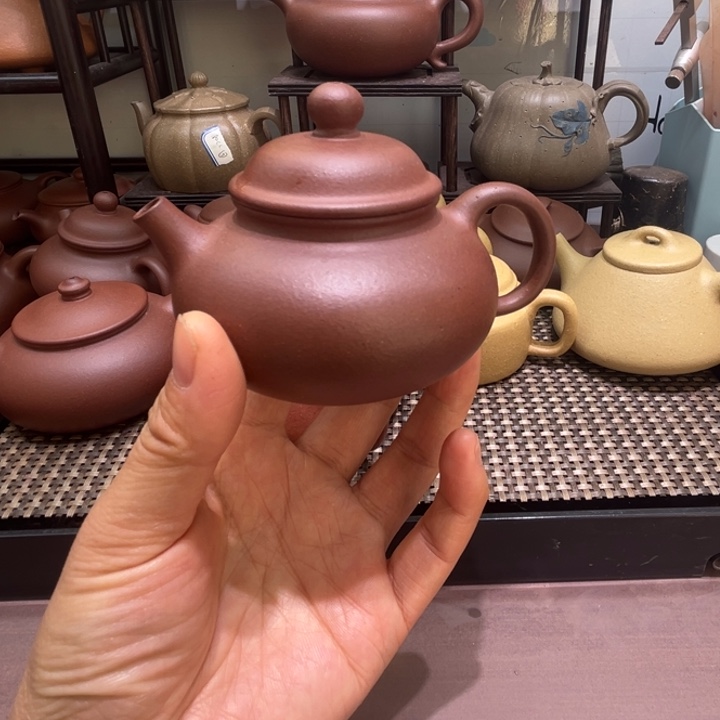 茶壶紫砂微瑕底槽清容天140cc