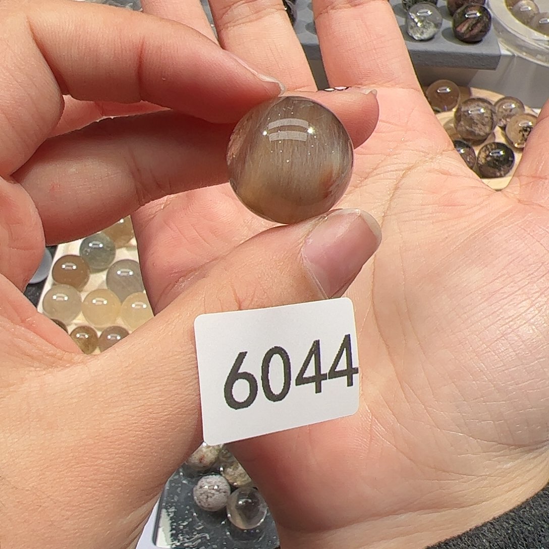 水晶未镶嵌大型摆件（非配饰）