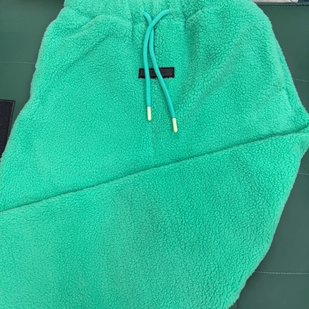 冬季粉嫩毛绒绒宽松慵懒风居家休闲阔腿裤