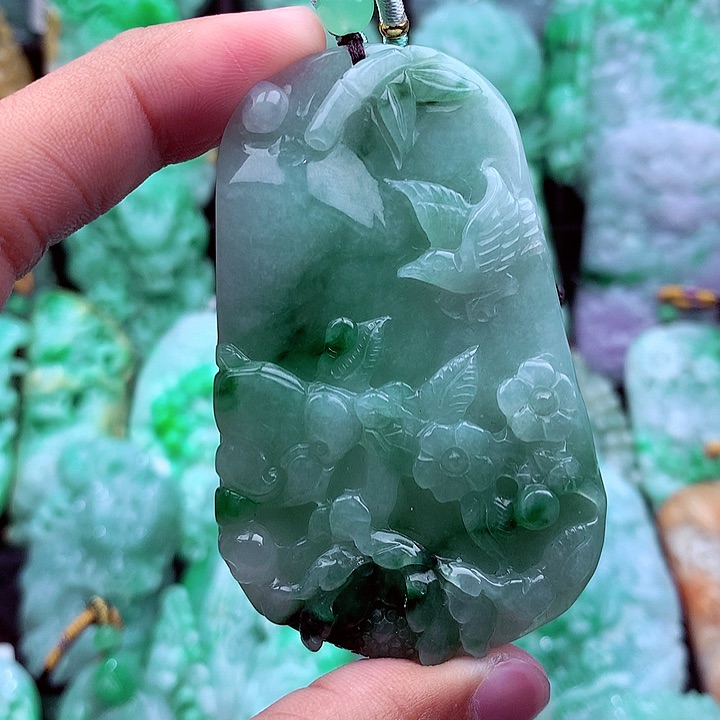 翡翠未镶嵌吊坠(不含链)