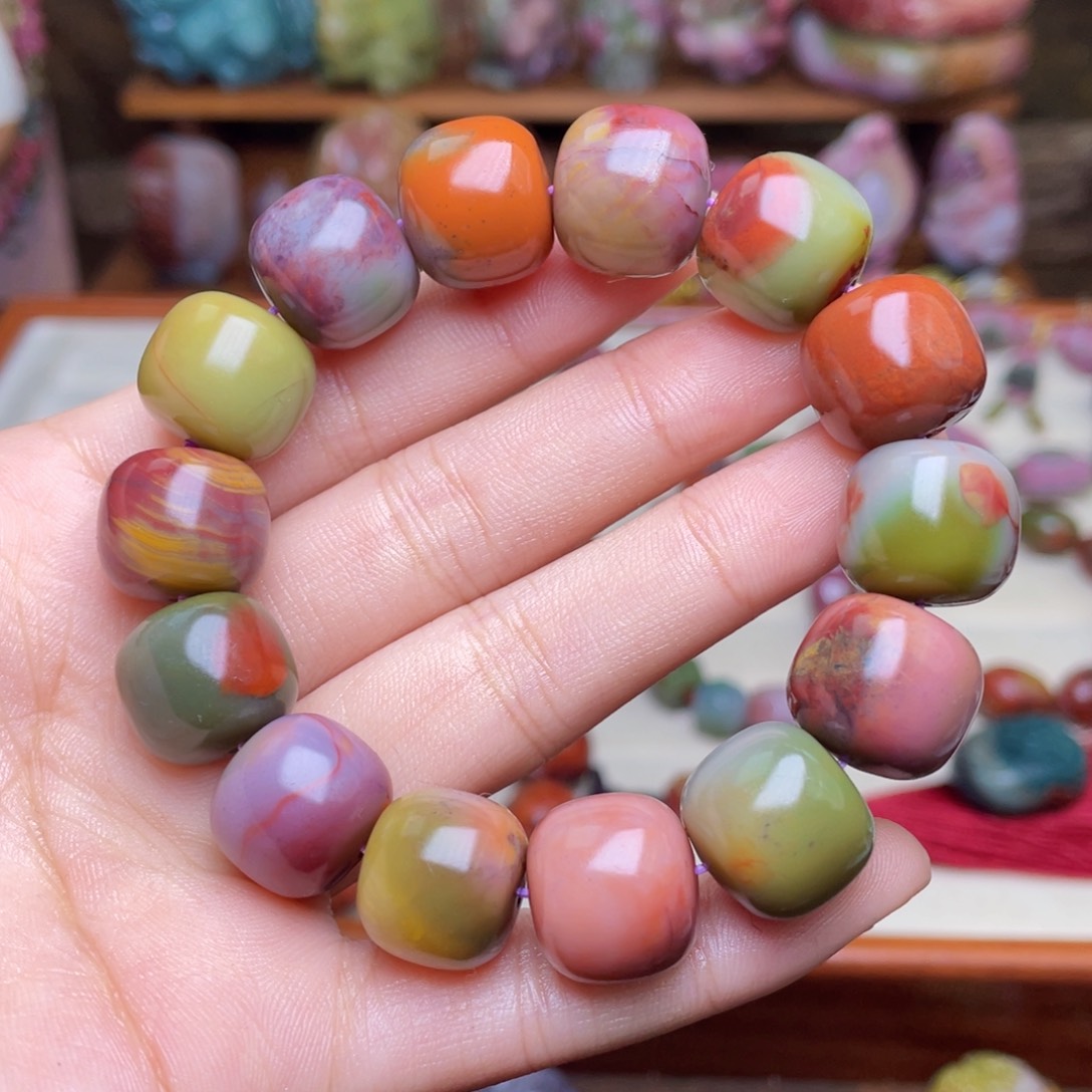 玛瑙/玉髓珠宝半成品未镶嵌玉**香盐源玛瑙老型包浆串