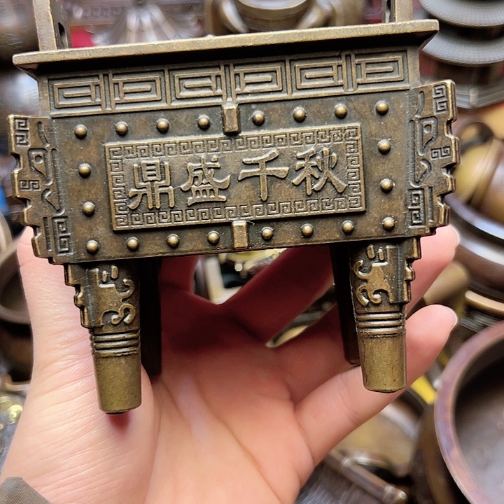 精美铜器摆件下单