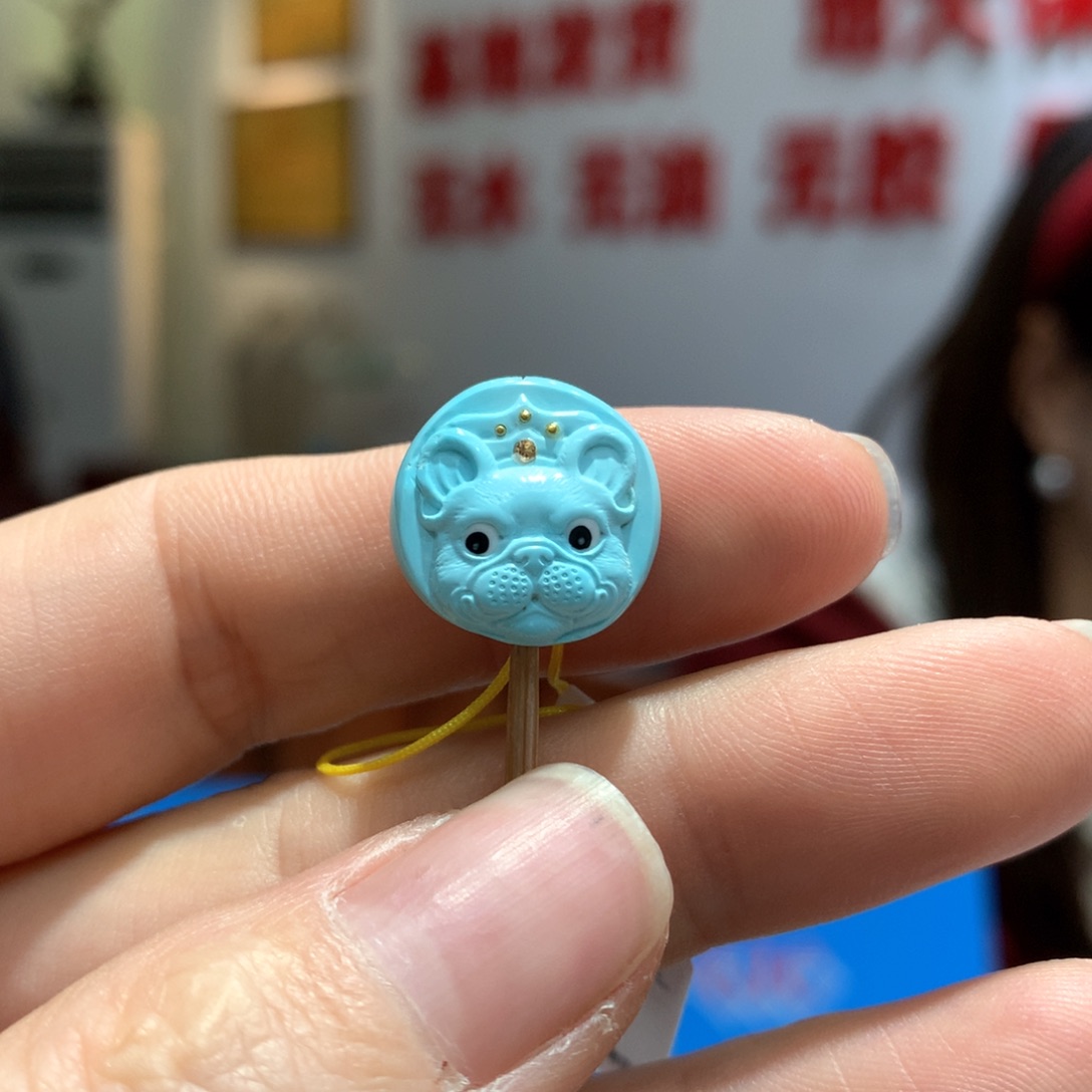 绿松石配饰未镶嵌