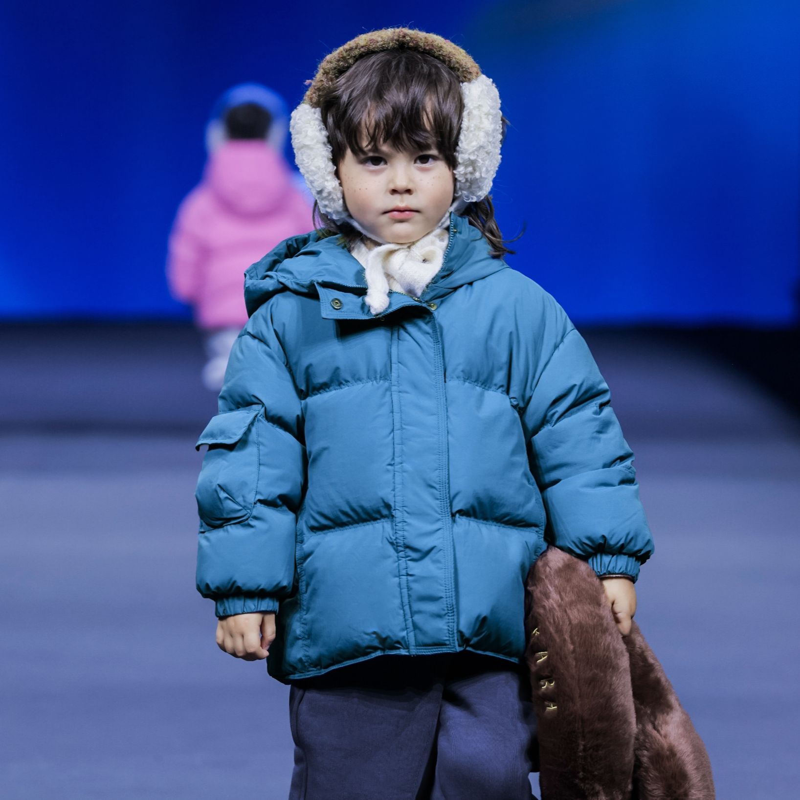 【90白鸭绒】齐齐熊男女儿童户外三防宝宝外套羽绒服面包服 Q103632