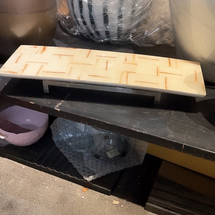 陶瓷花瓶，仿真绿植。