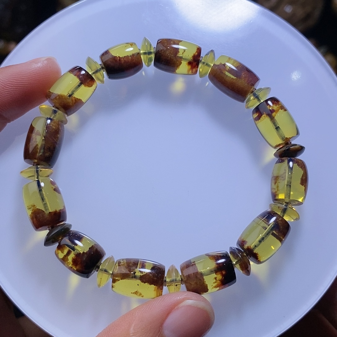 琥珀颈饰未镶嵌11克9+mm