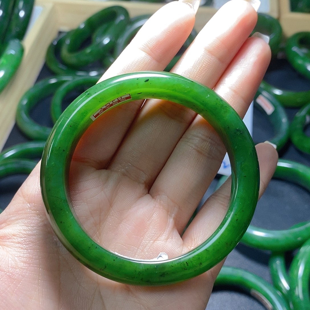 希***椒和田玉（碧玉）未镶嵌手链