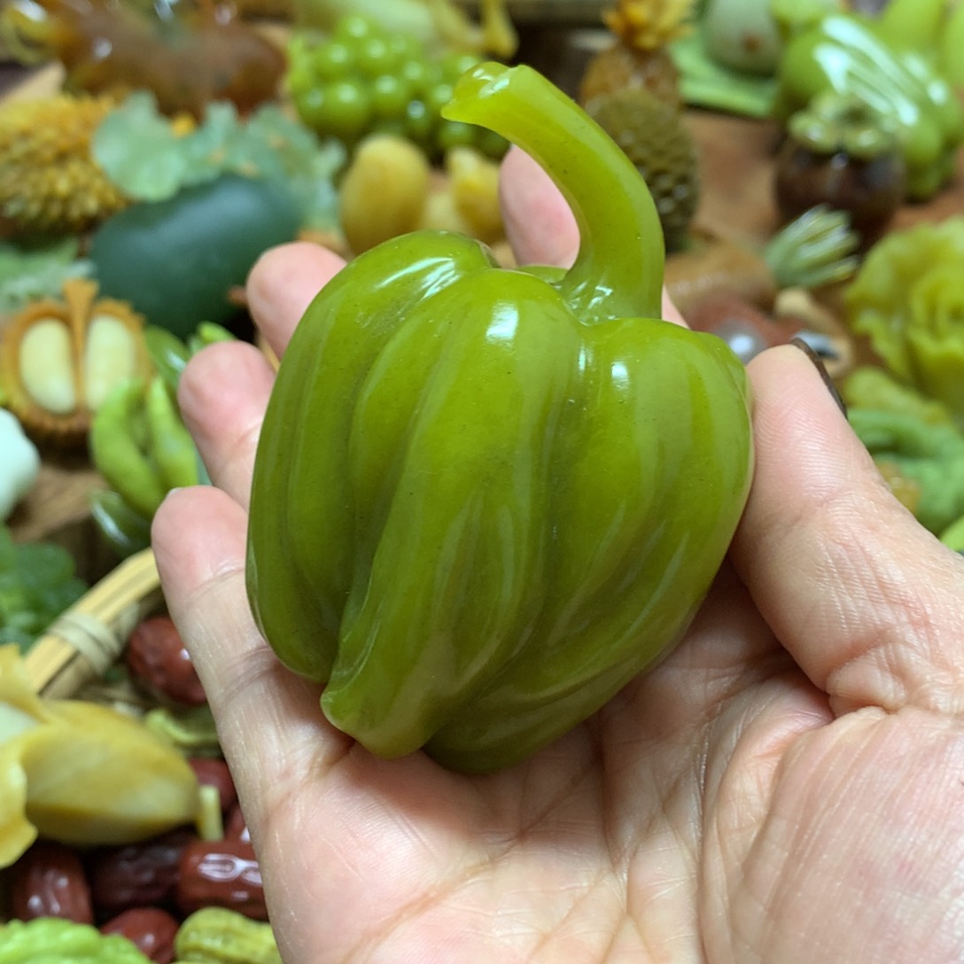 未镶嵌蛇纹石玉摆件