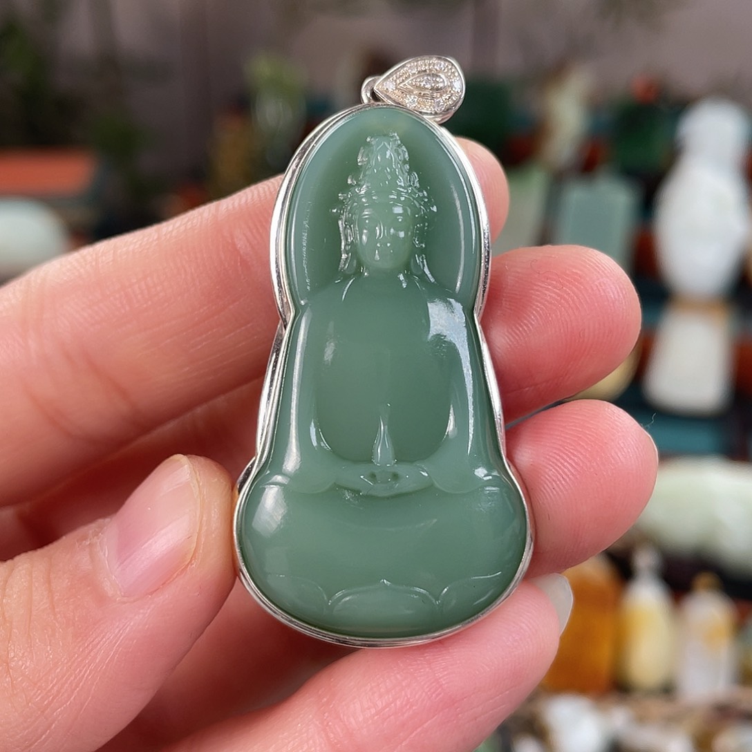 银S925镶嵌和田玉挂件