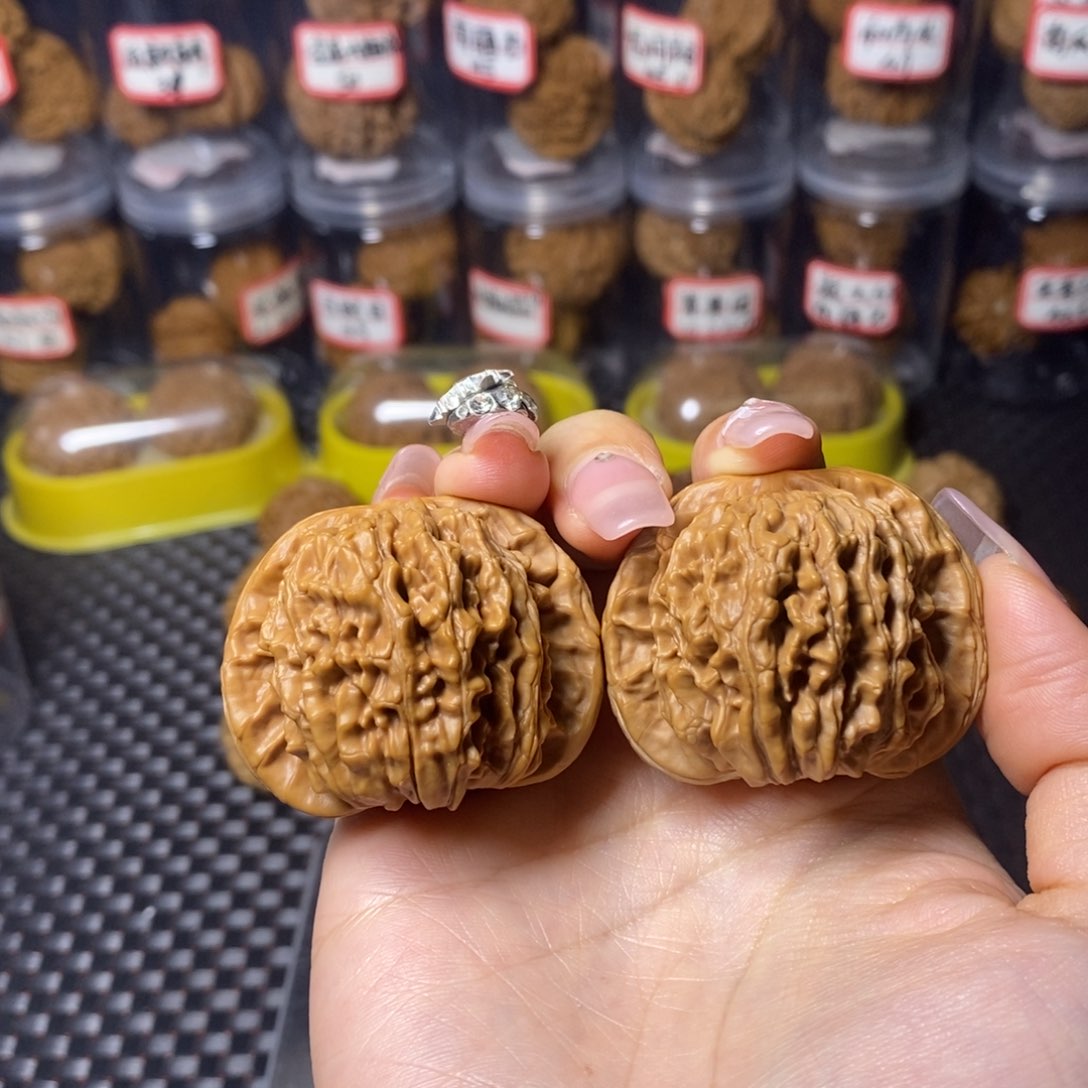 文玩核桃吊坠四座楼45