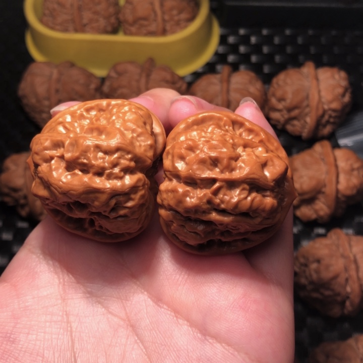 词***意文玩核桃把件蛤蟆
