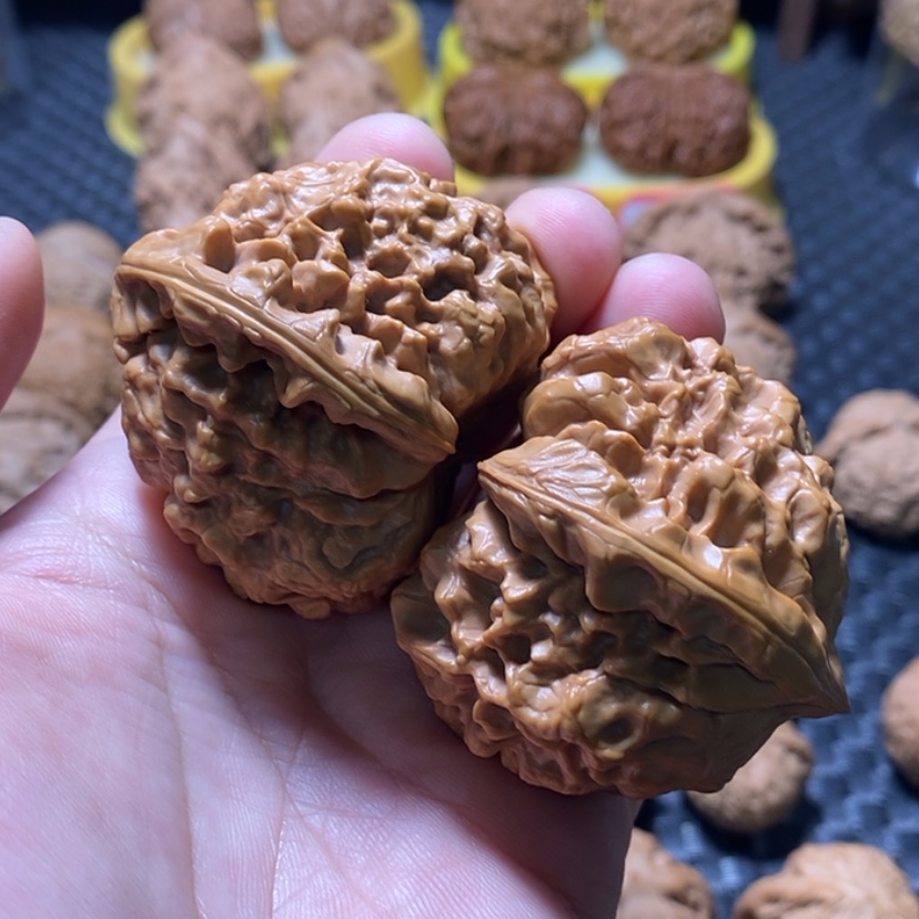 【闪购商品】文玩核桃吊坠微**笑龙鼎