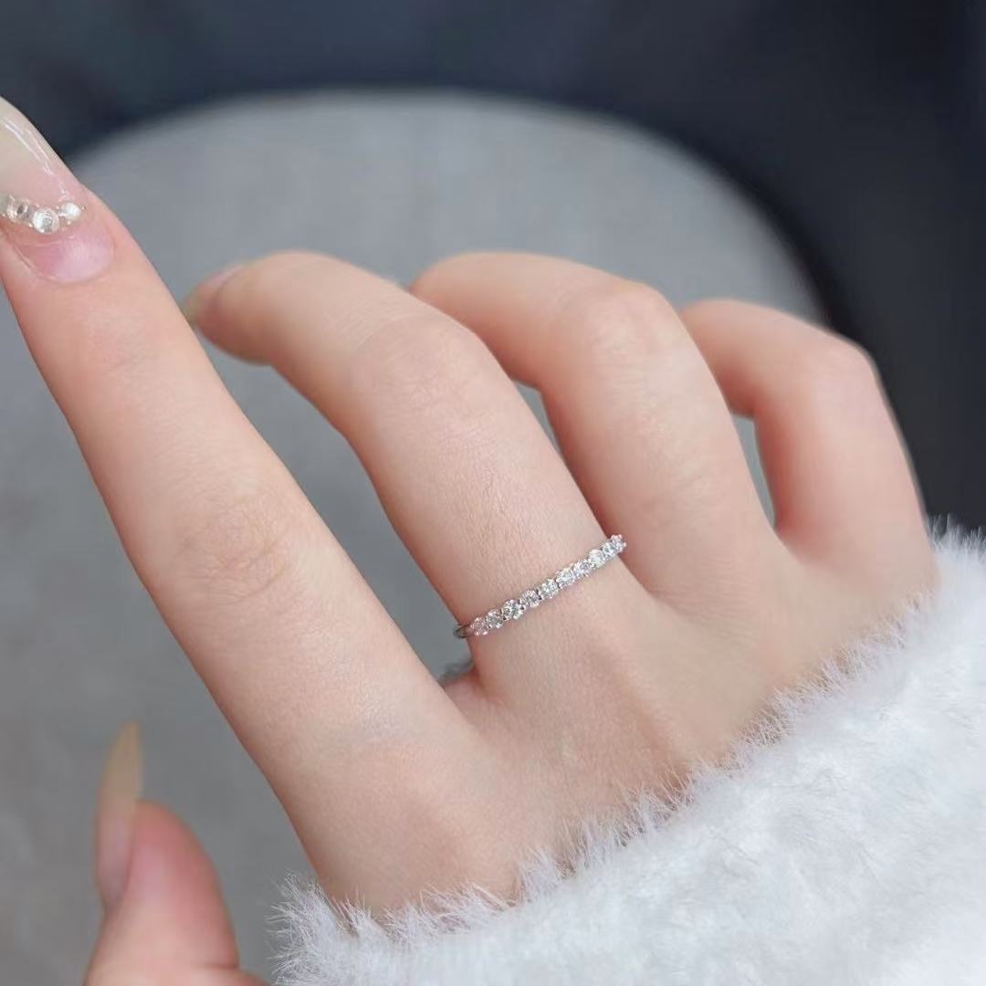 18k金镶嵌天然钻石30分排戒戒指BG