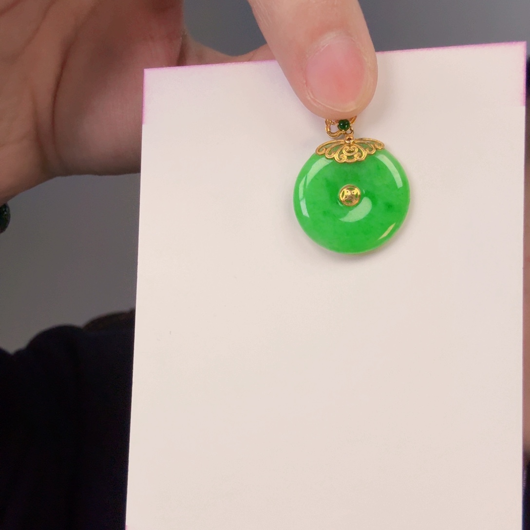 翡翠颈饰18K金镶嵌一件