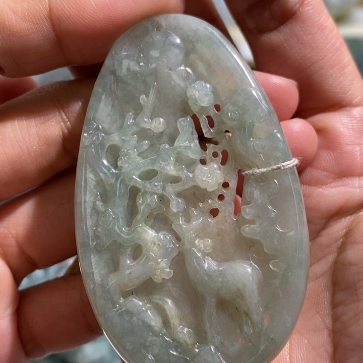 翡翠颈饰未镶嵌翡翠