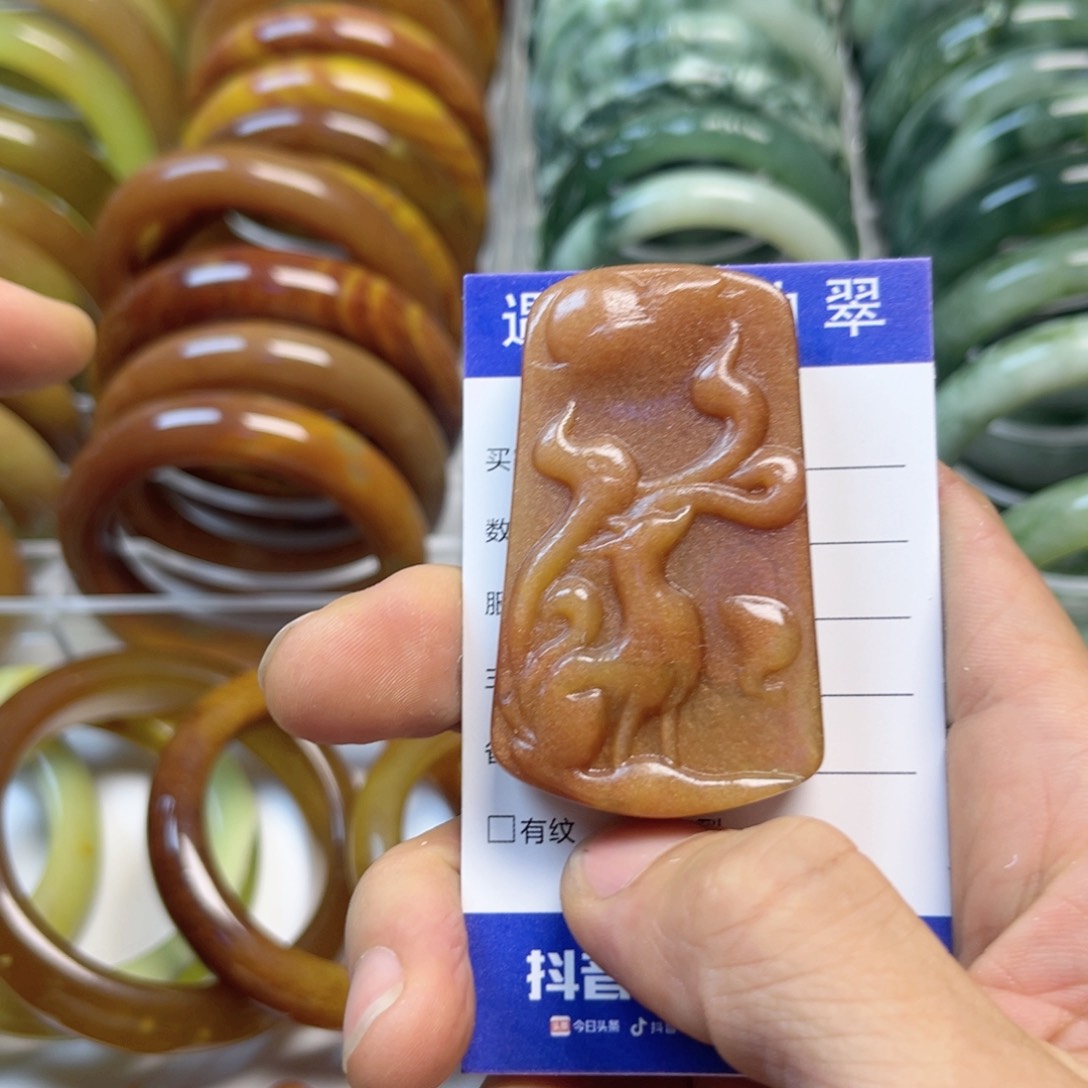 透闪石-蛇纹石玉手镯未镶嵌