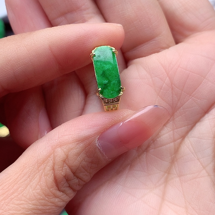 翡翠颈饰银S925镶嵌翡翠