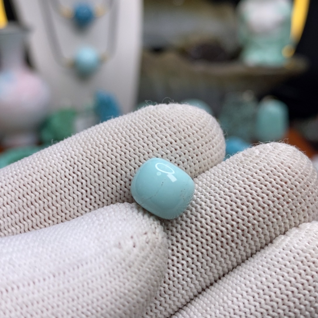 绿松石未镶嵌珠宝奇石10.2×8.6