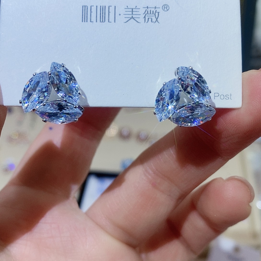 银S925镶嵌耳饰淡水珍珠
